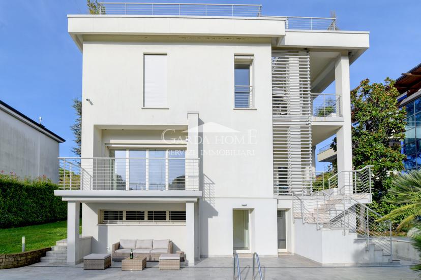 Villa in Lungolago Cesare Battisti, Desenzano del Garda — foto 4 di 5