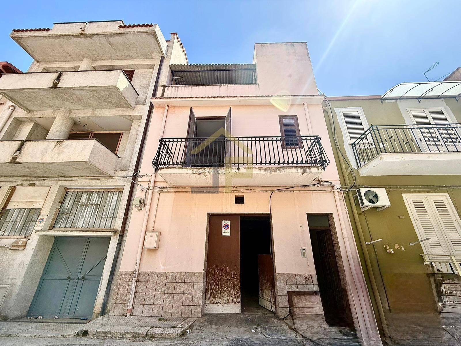 Casa indipendente in Via Giuseppe Verdi 159, Terrasini