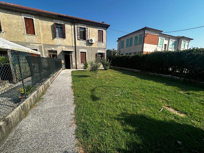 Casa indipendente in Bottrighe Via Dante, Adria — foto 2 di 5