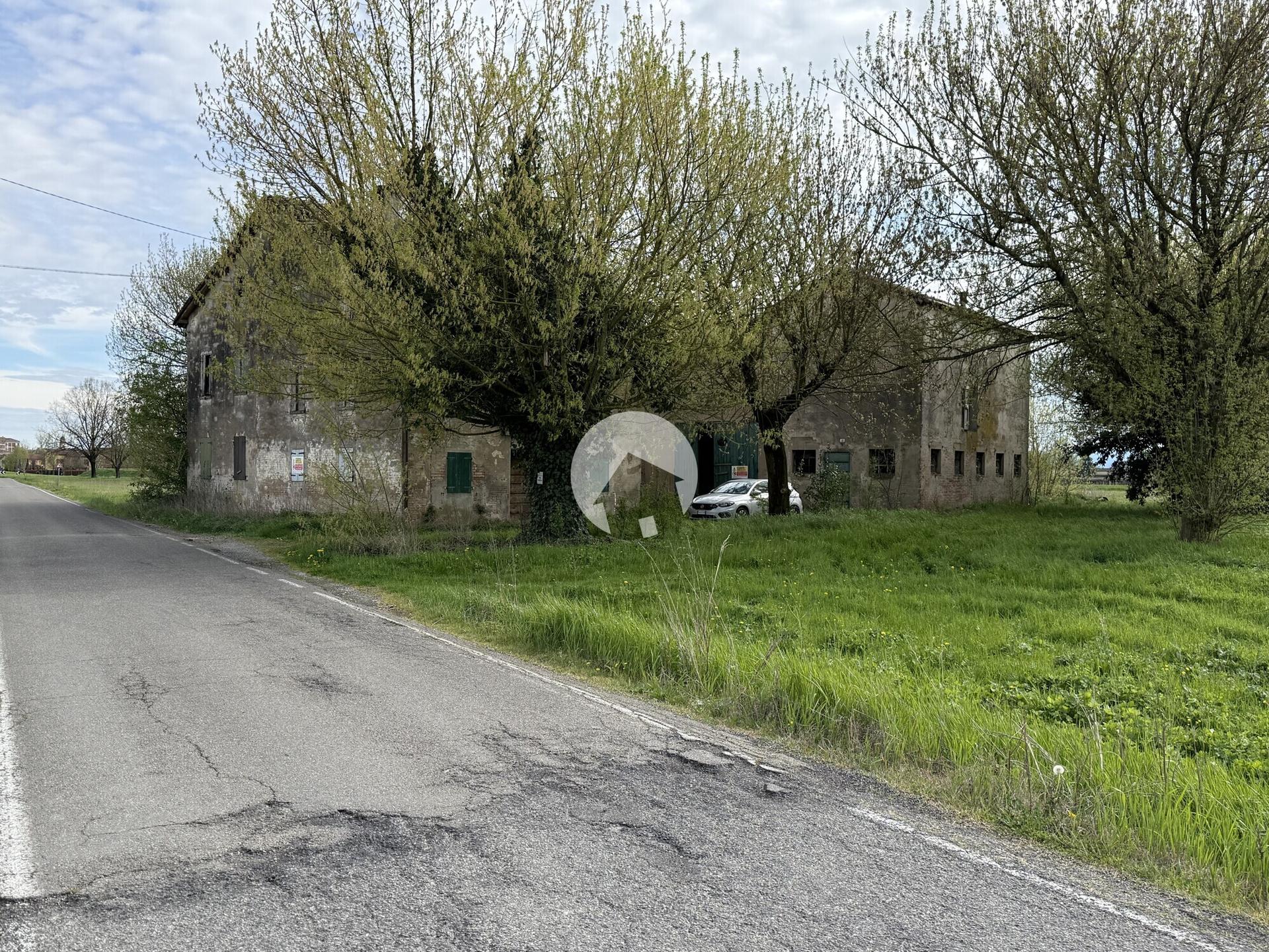 Villa in Via Fazzano 38, Correggio