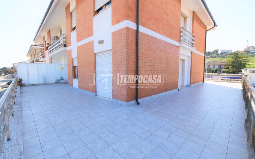 Quadrilocale in Via Ludovico Ariosto 35, Porto San Giorgio — foto 4 di 5