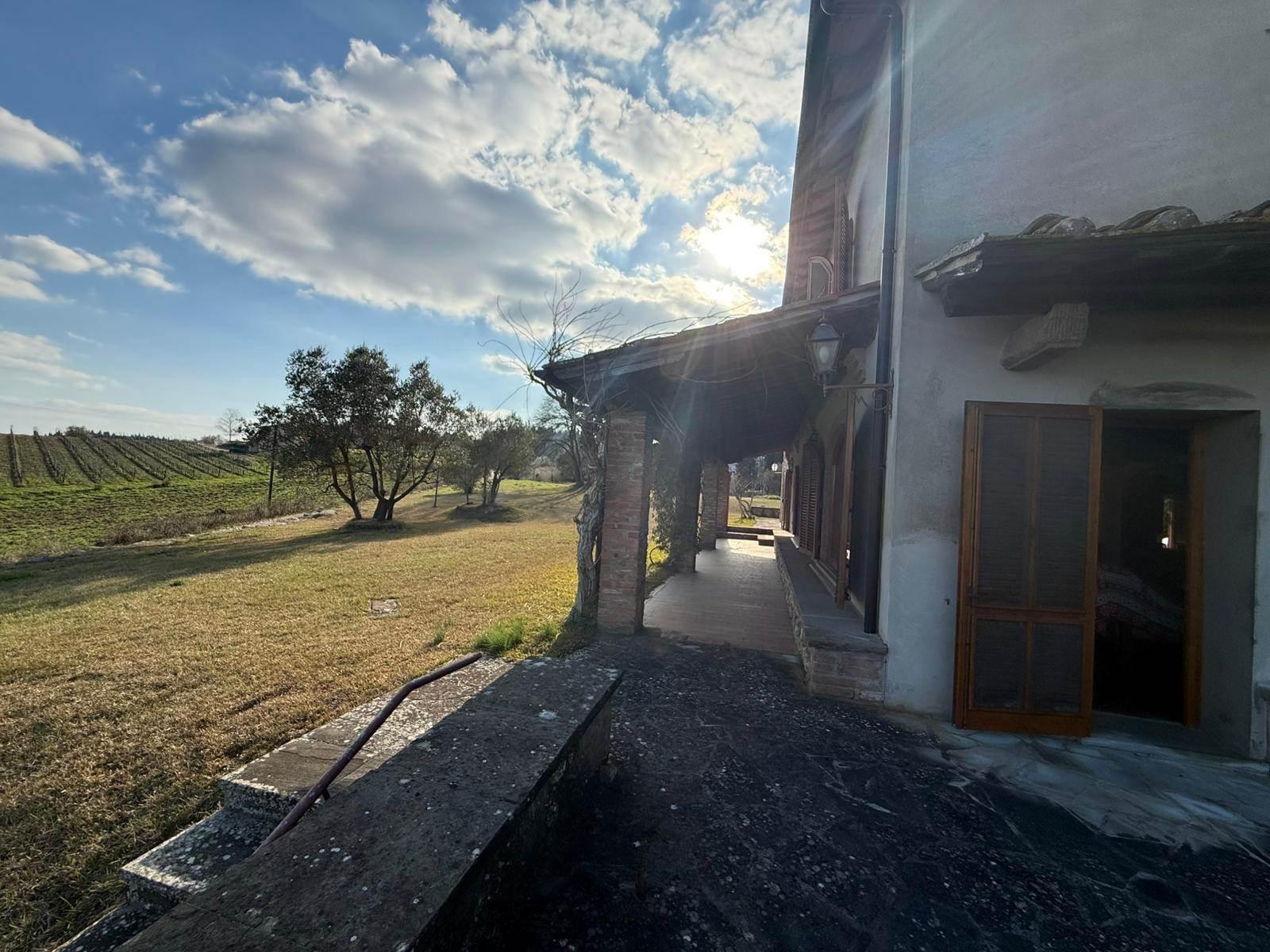 Villa, Montespertoli