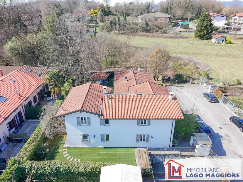 Villa in Via Eugenio Montale 37, Travedona-Monate — foto 5 di 5
