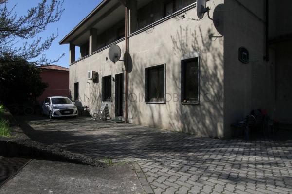 Villa plurifamiliare, Galbiate — foto 4 di 5