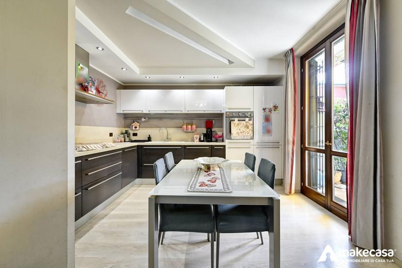 Trilocale in Via Alcide De Gasperi 3, Sordio — foto 4 di 5