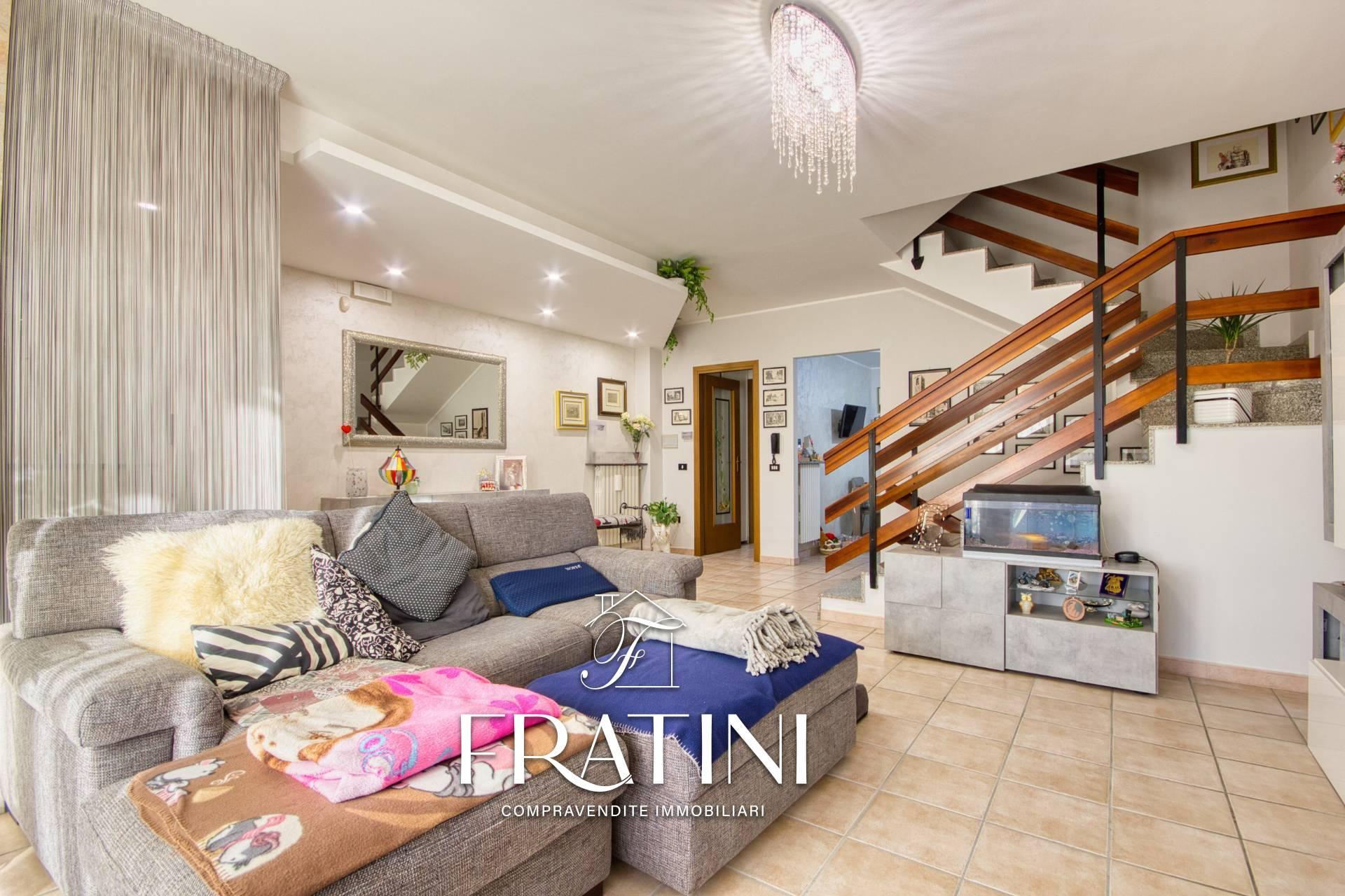 Villa a schiera in Via Fabriano 3, Folignano