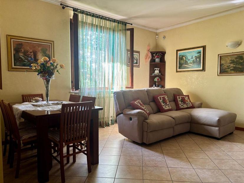 Villa in Via Gementi Vittorina, Curtatone — foto 4 di 5