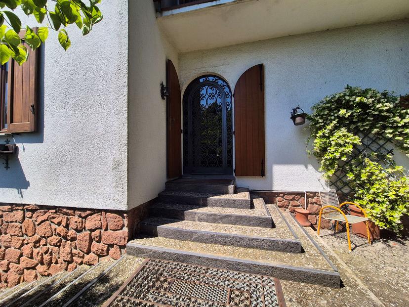 Villa unifamiliare in Via Asiago, Cantù — foto 4 di 5