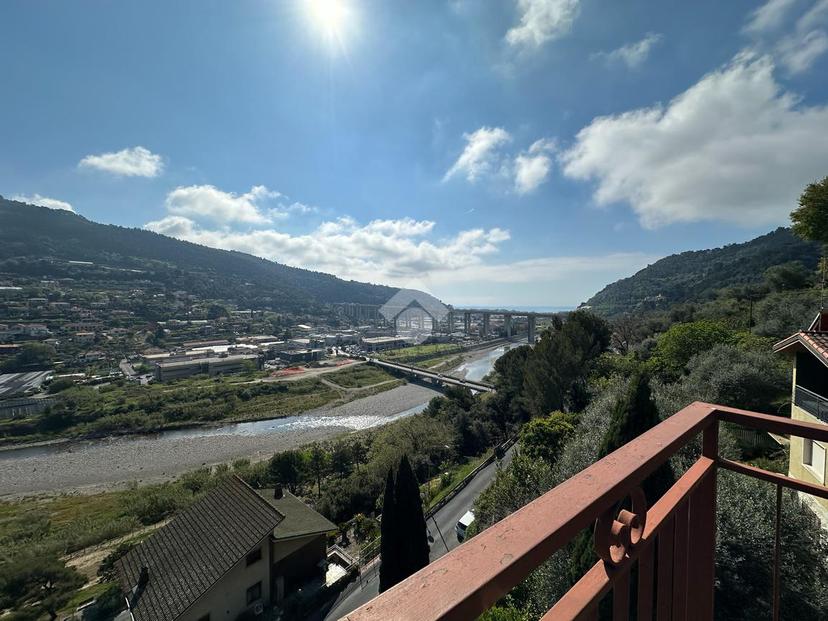 Bilocale in Str. degli Olandesi 50, Camporosso — foto 3 di 5