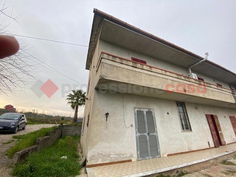 Casa indipendente in Via Carraro  Snc, Teano — foto 2 di 5