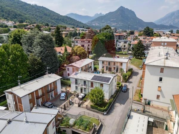 Villa bifamiliare in Via Senatore Pietro Amigoni, Olginate