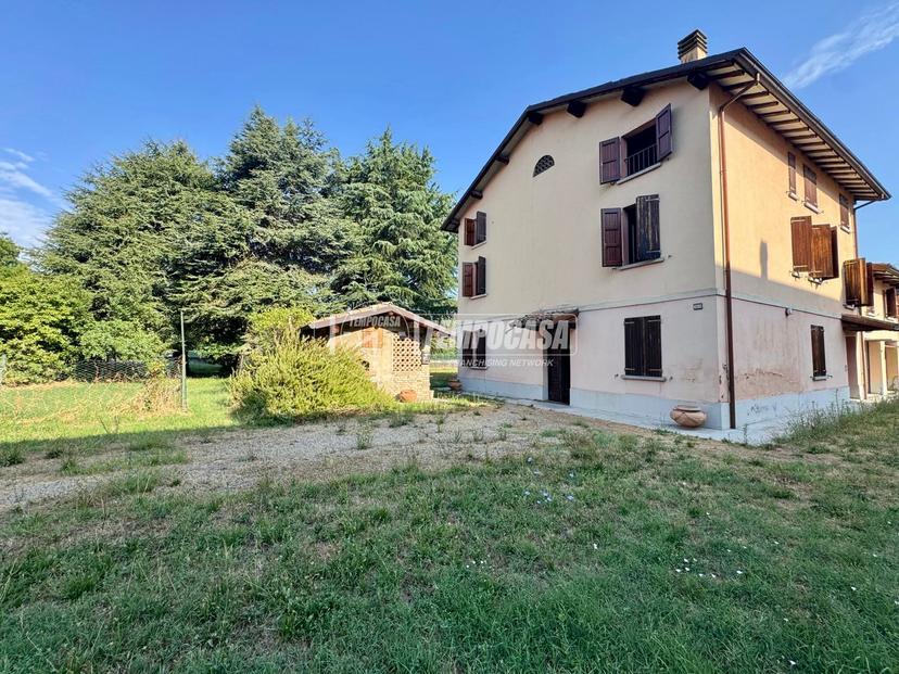 Appartamento in Via Martiri della Bettola, Reggio nell'Emilia — foto 2 di 5