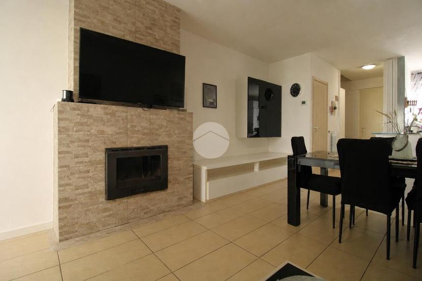 Villa a schiera in Via Guglielmo Marconi 79, Romano di Lombardia