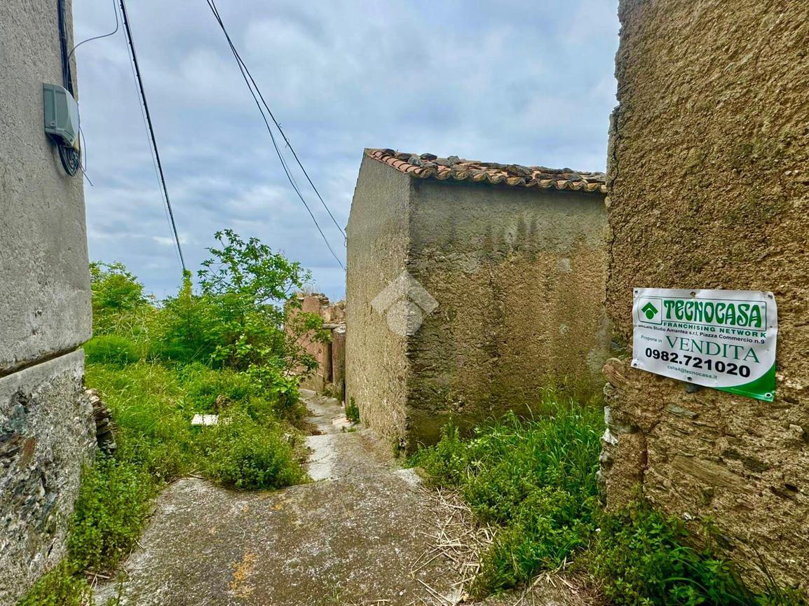 Casa indipendente in Localita Santa Barbara, Belmonte Calabro