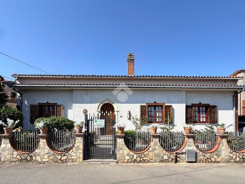 Villa in Via Benito Aloisi 20, Cosenza — foto 5 di 5