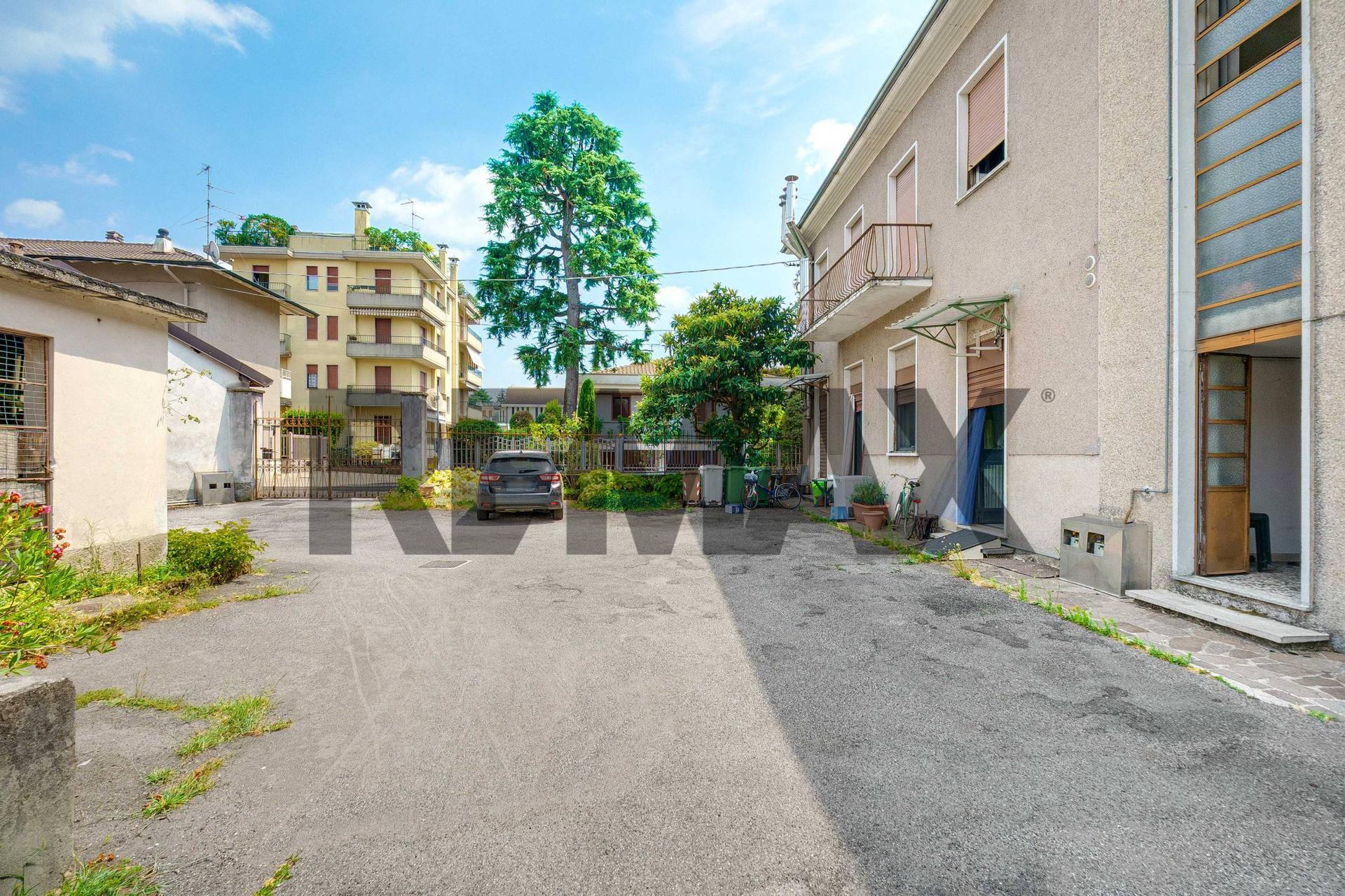 Casa indipendente in Viale Stelvio 22, Busto Arsizio