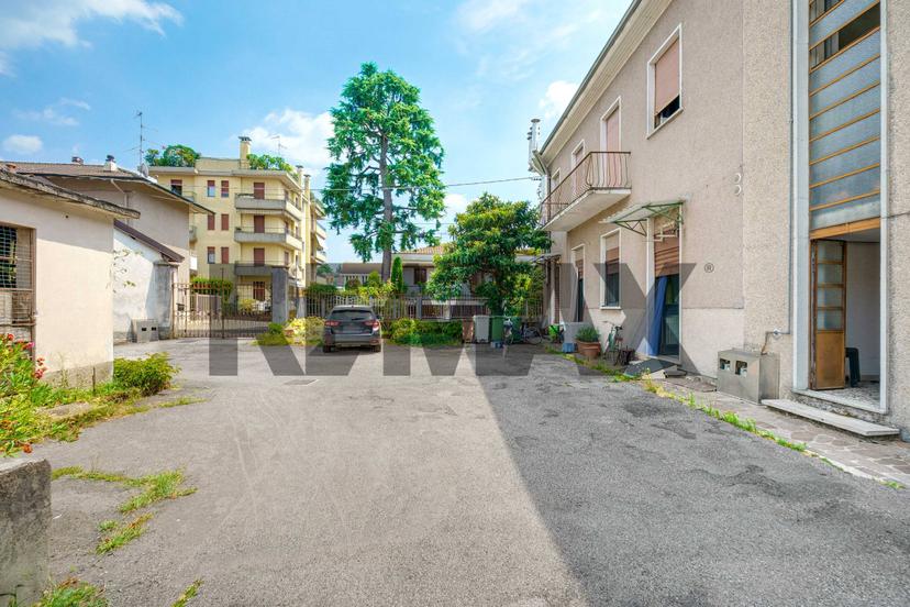 Casa indipendente in Viale Stelvio 22, Busto Arsizio