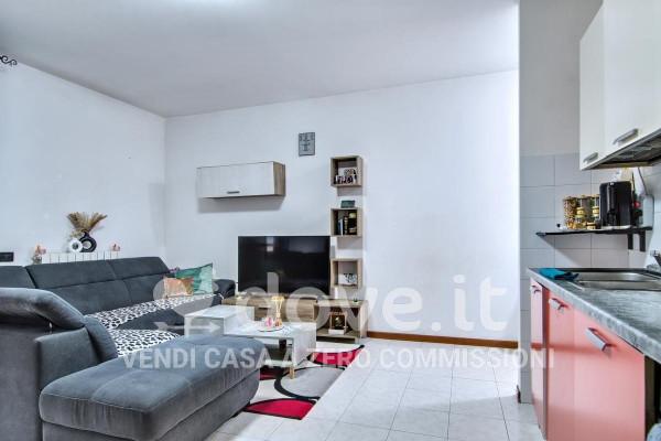 Trilocale in Via G. Deledda 21, Cavernago — foto 2 di 5