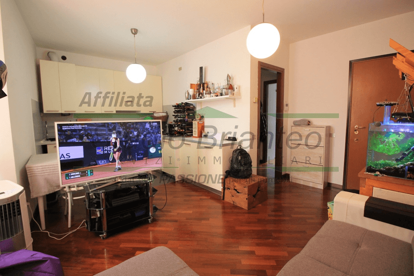 Bilocale in Via Claudio Cesana, Carate Brianza — foto 5 di 5