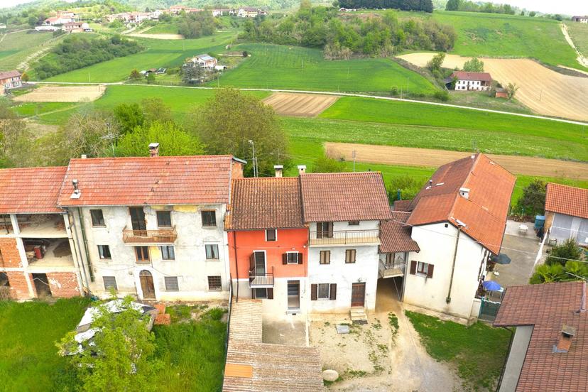 Quadrilocale in Frazione San Giulio, 170, San Damiano d'Asti — foto 2 di 5