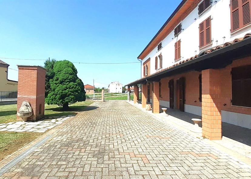 Casa indipendente in Via Roma  85, Casal Cermelli — foto 3 di 5