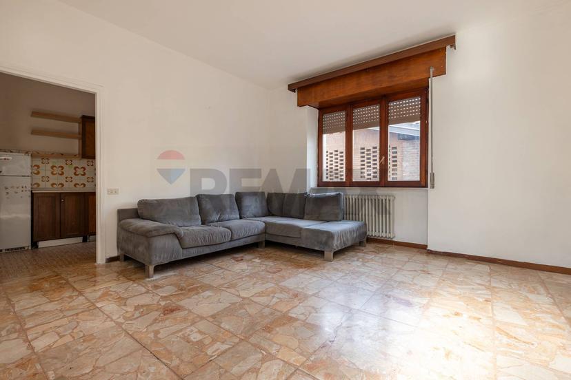Appartamento in Via Matteotti 19, Castronno — foto 3 di 5
