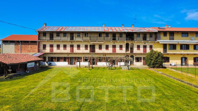 Casa indipendente in Via Cavour 43, Bellinzago Novarese — foto 2 di 5