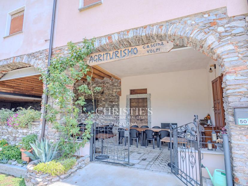 Casa indipendente, Montegrino Valtravaglia — foto 2 di 5