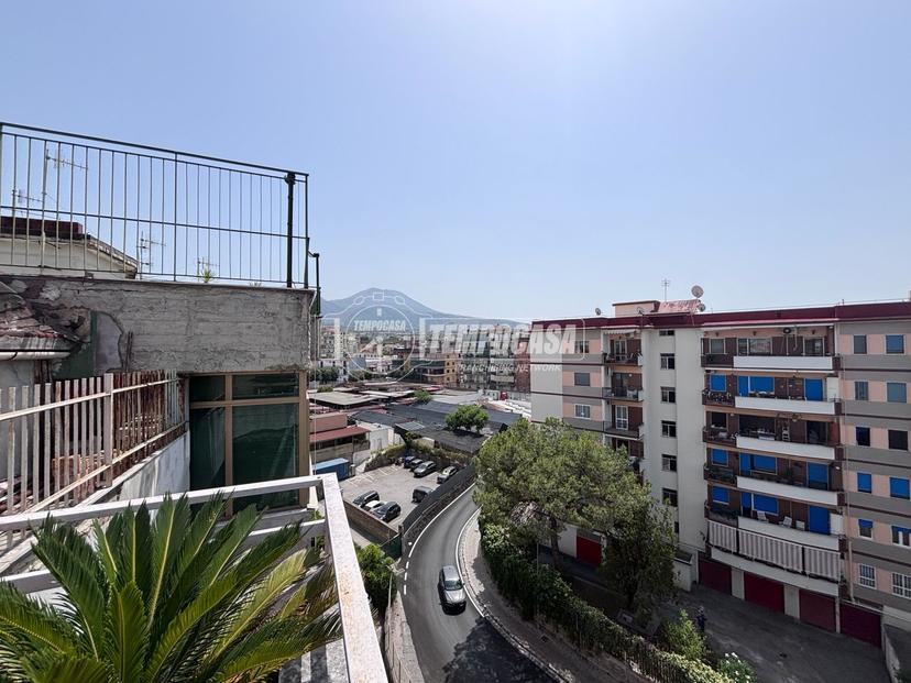 Appartamento in Via Ugo Foscolo 13, San Giorgio a Cremano — foto 4 di 5