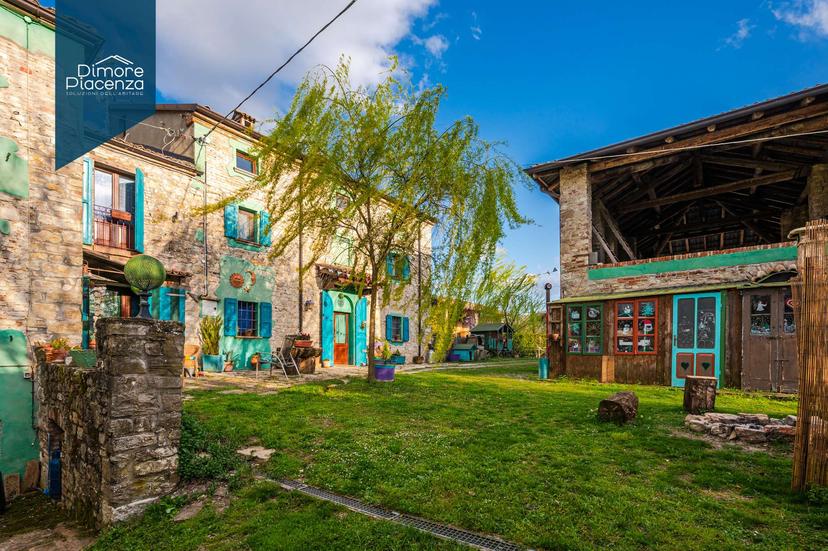 Porzione di villa in Strada Provinciale 7, Piozzano — foto 3 di 5