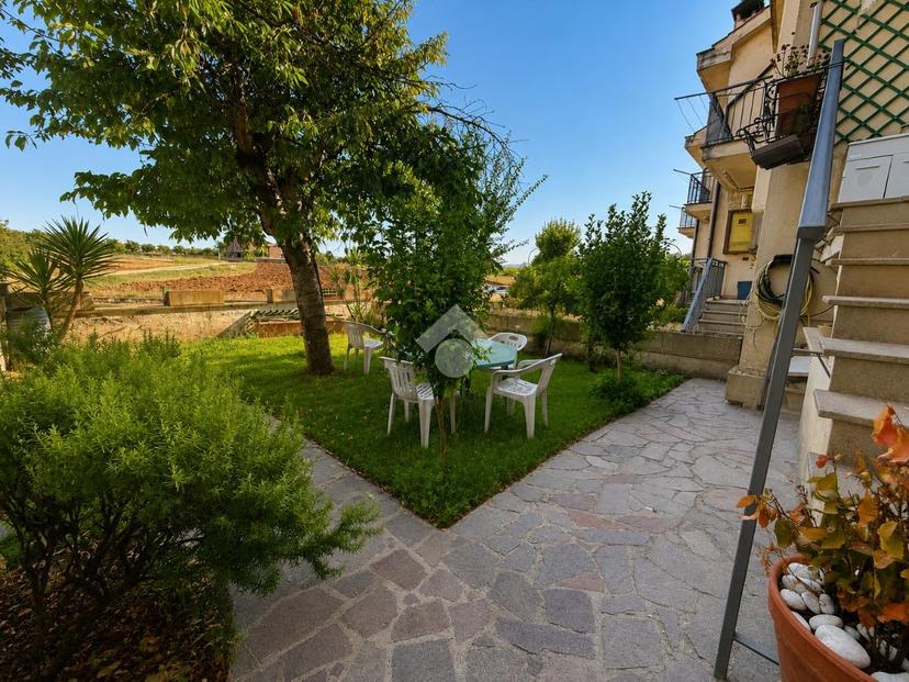 Villa a schiera in Via Cesare Pavese 6, Vasanello