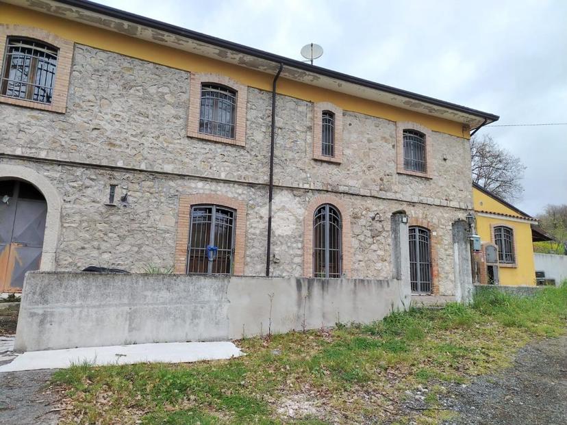 Villa a schiera in Contrada Ischiti, San Potito Ultra — foto 4 di 5