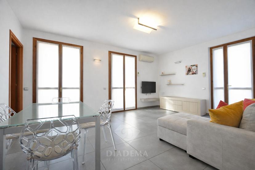 Villa unifamiliare, Besnate — foto 3 di 5