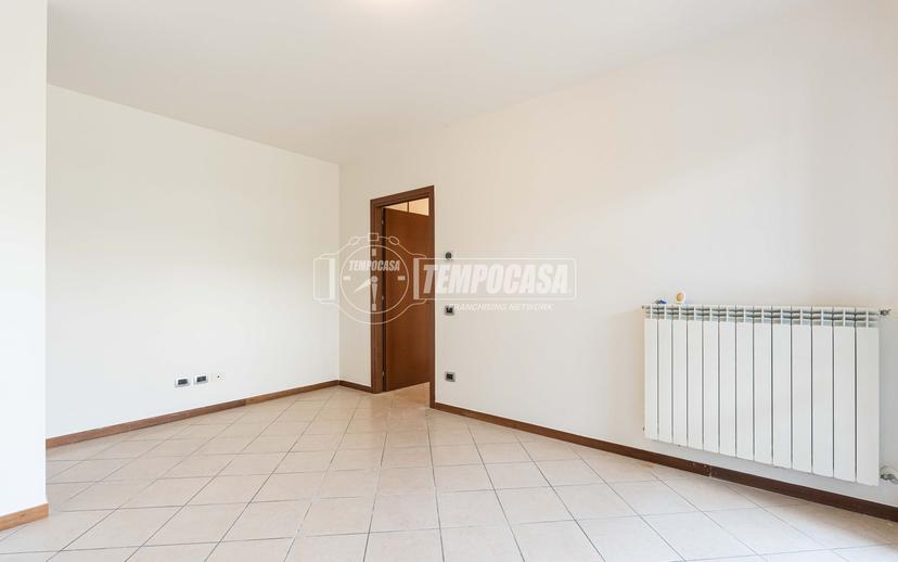 Bilocale in Via Roma 23, Lambrugo — foto 5 di 5