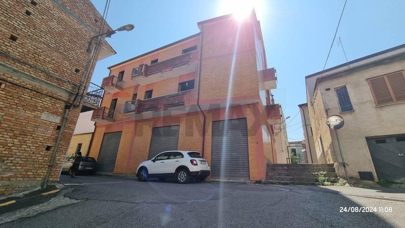Casa indipendente in Via Piave, Roggiano Gravina — foto 3 di 5