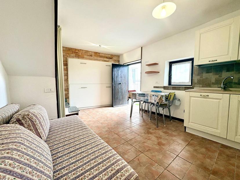 Villa a schiera in Via Nostra Signora DL Monte 88, Savona — foto 2 di 4