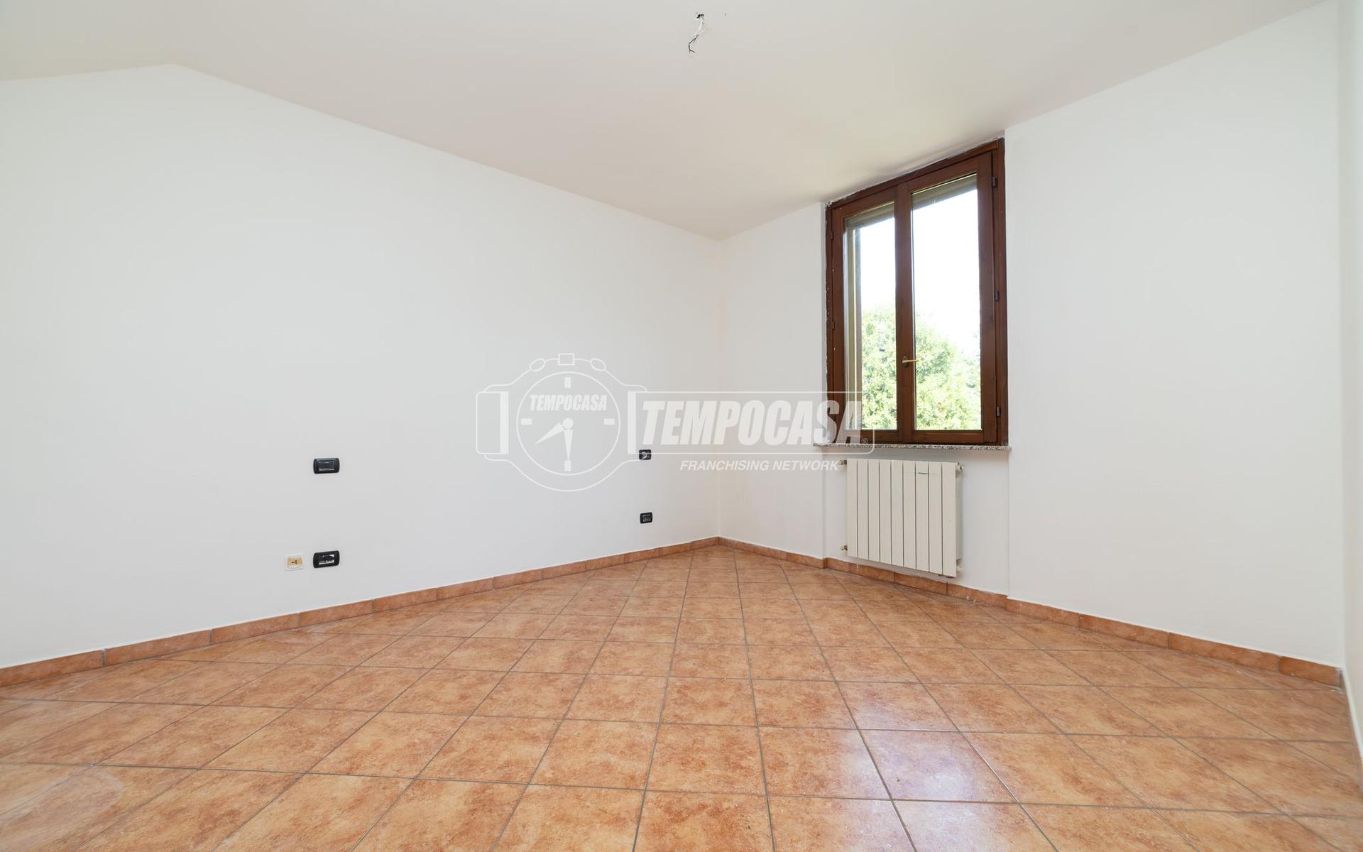 Bilocale in Via Lurano, Brignano Gera d'Adda