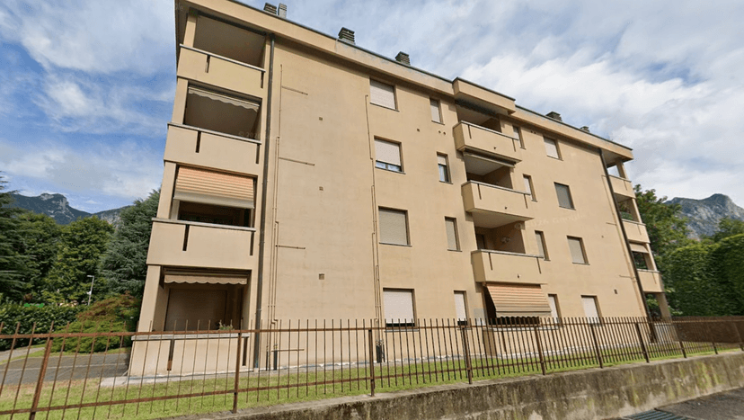 Trilocale in Via Fabusa, Malgrate — foto 3 di 5