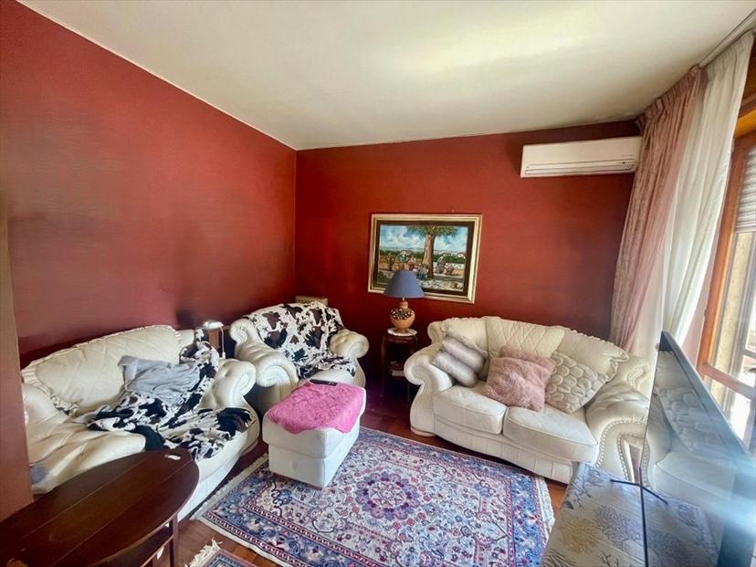Appartamento in Via Palmi, Reggio di Calabria