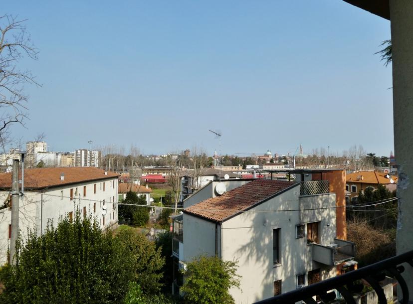 Casa indipendente in Via Cialdini, Vicenza — foto 5 di 5
