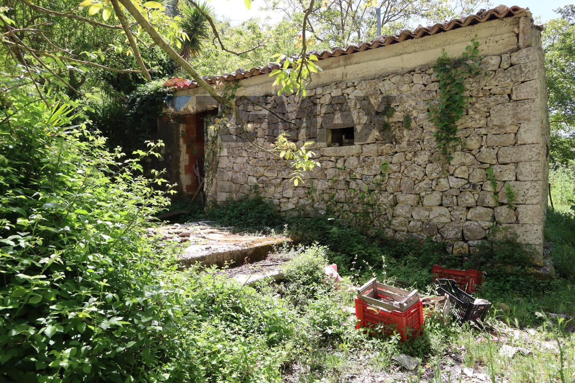 Rustico in Strada Comunale dei Mulini, Monterosso Almo