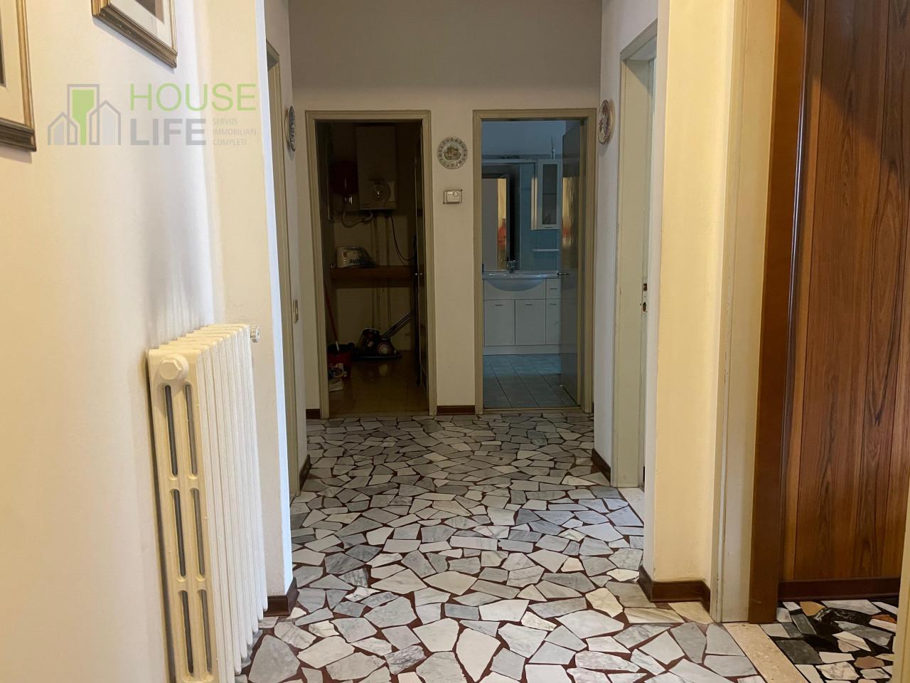 Trilocale in Piazza Dolomiti, Recoaro Terme