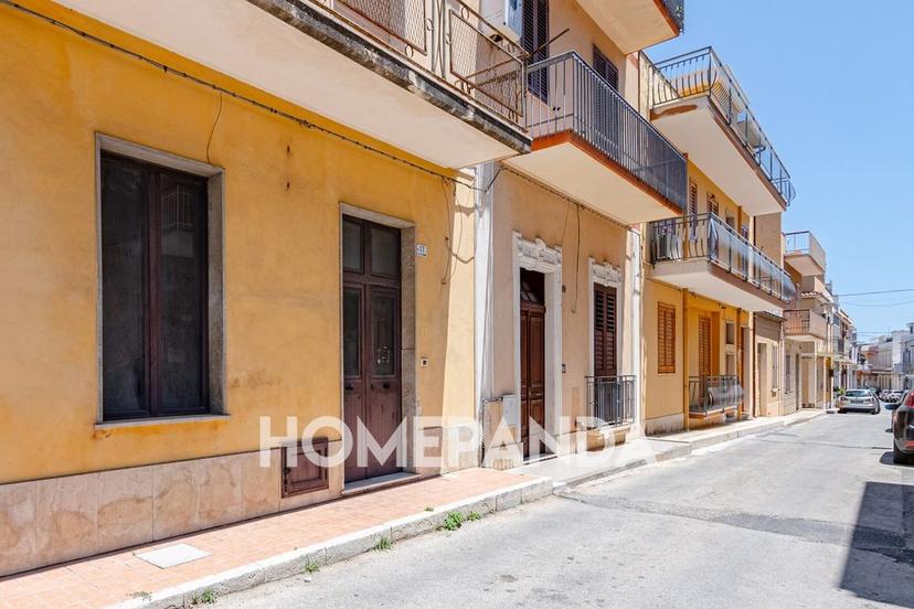 Casa indipendente in Via Luigi Settembrini 17, Avola