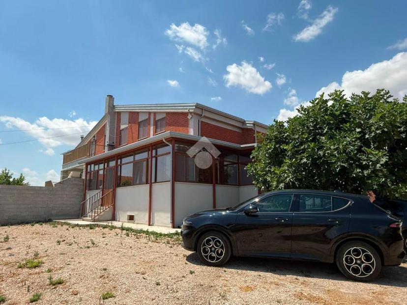 Villa in Str. del Salice Nuovo 106, Foggia — foto 2 di 5