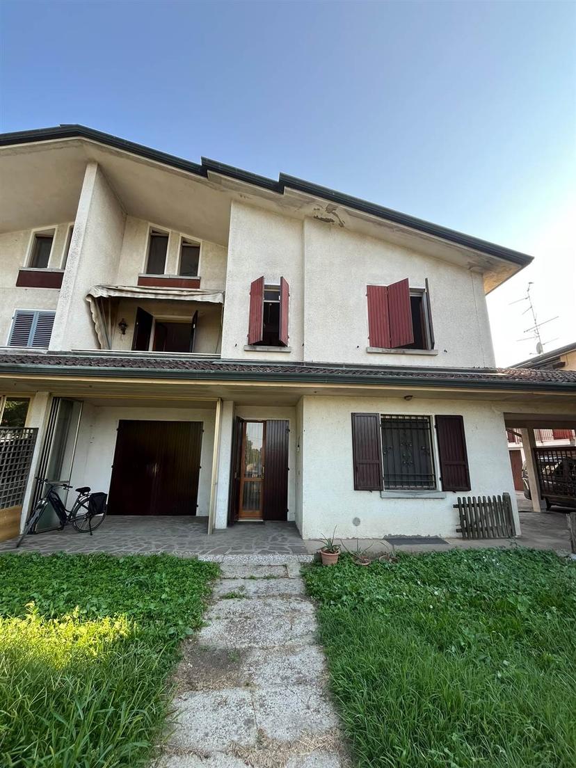 Casa indipendente, Reggiolo — foto 4 di 5