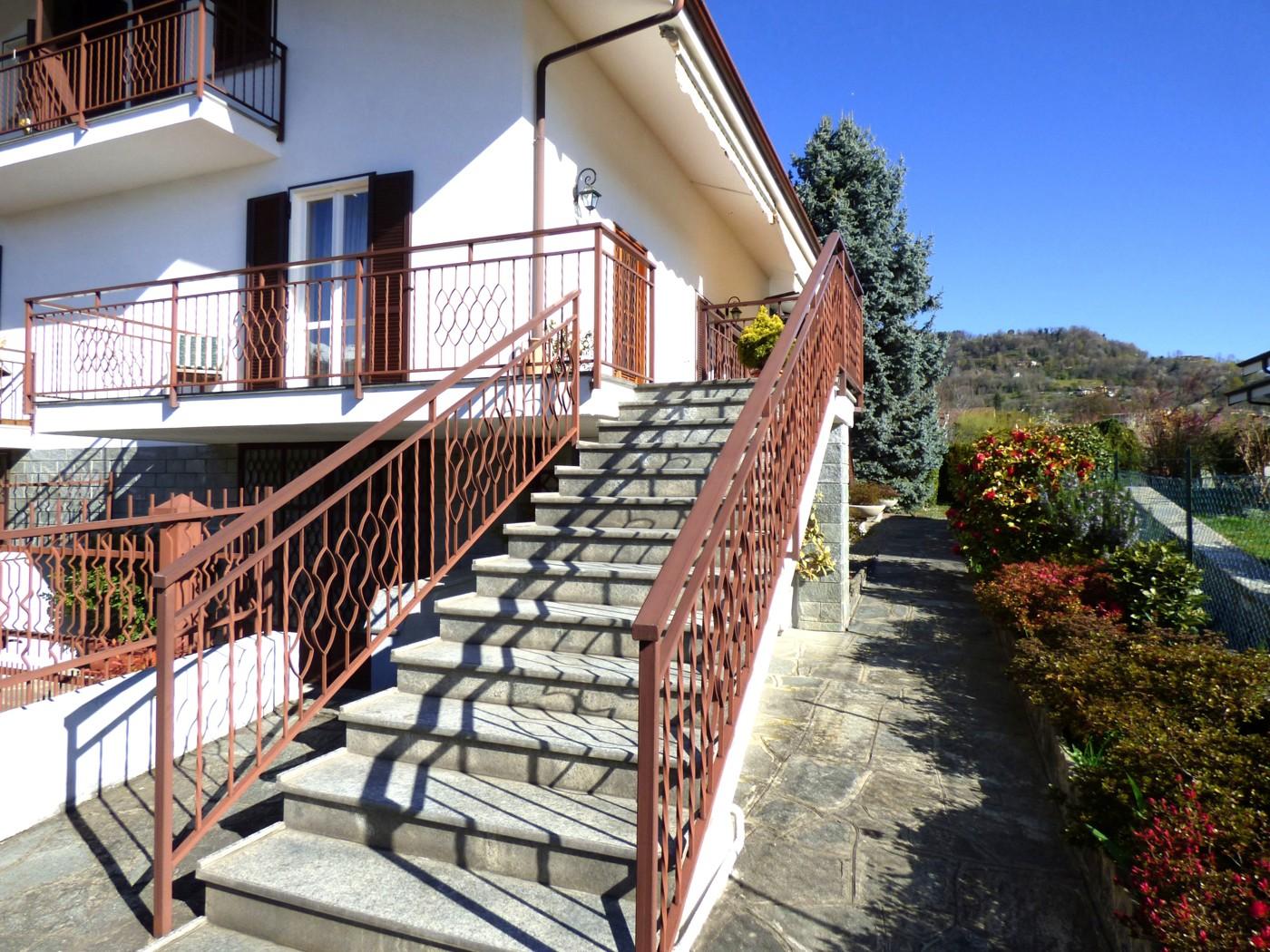 Villa in Strada dei Marauda 22, Luserna San Giovanni