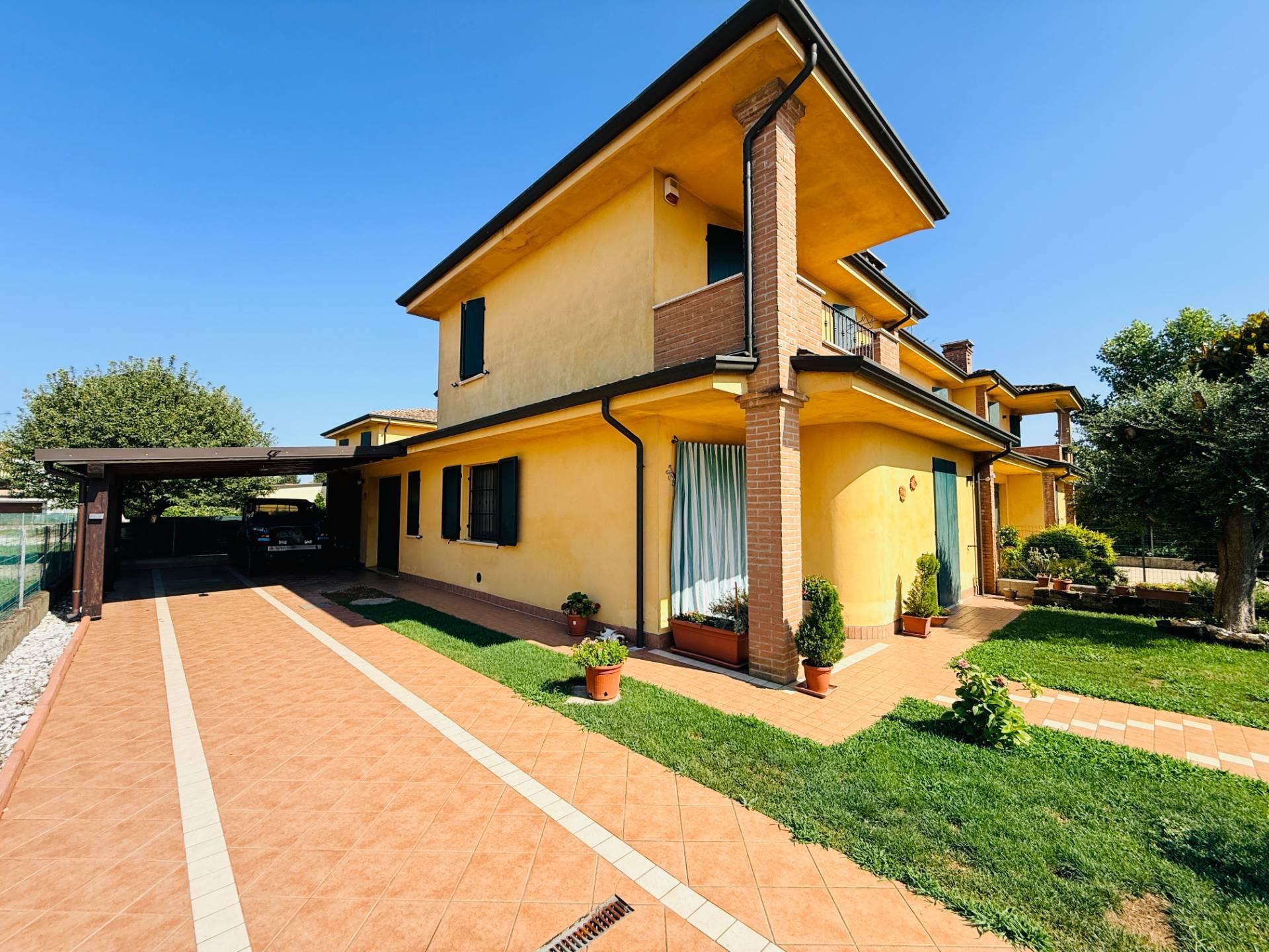 Villa, Borgo Mantovano