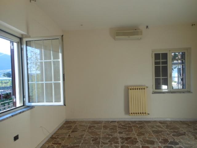 Quadrilocale in S.S. 85 Venafrana, Presenzano
