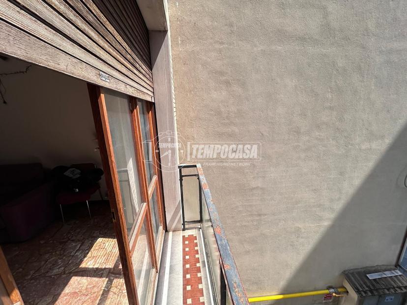 Bilocale in Via Carlo Covini, Voghera