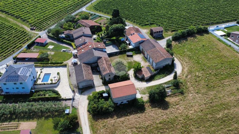 Rustico in Via Montecurto di Sopra 4, Lavagno — foto 2 di 5